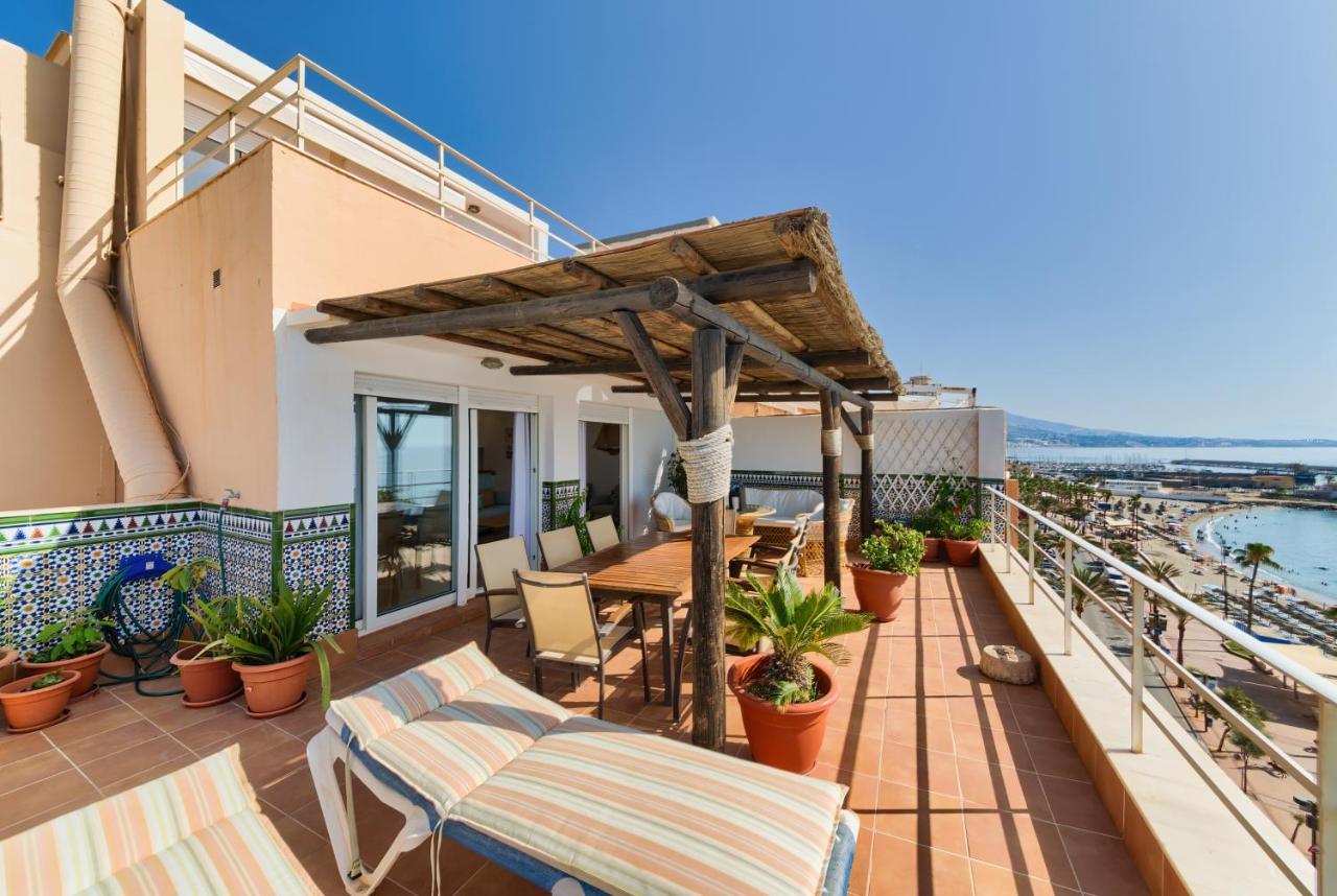 Holidays2Fuengirola Duplex With Stunning Sea View, Terraces,1St Line Beside Port المظهر الخارجي الصورة