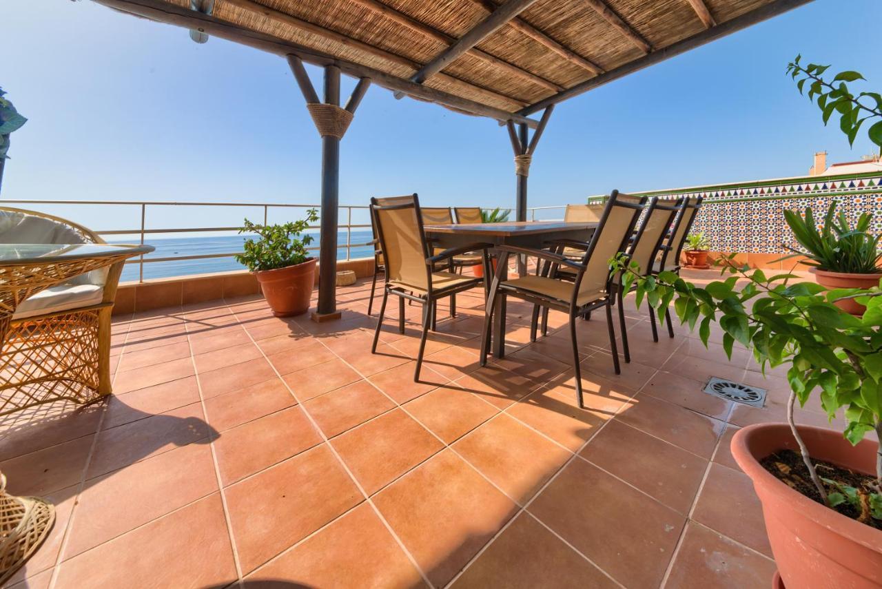 Holidays2Fuengirola Duplex With Stunning Sea View, Terraces,1St Line Beside Port المظهر الخارجي الصورة