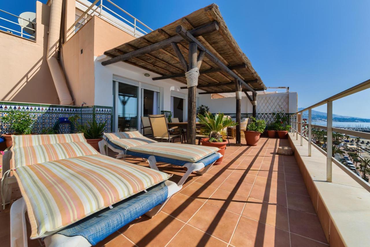 Holidays2Fuengirola Duplex With Stunning Sea View, Terraces,1St Line Beside Port المظهر الخارجي الصورة